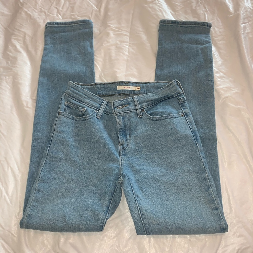 Levi’s 712 Slim Jeans